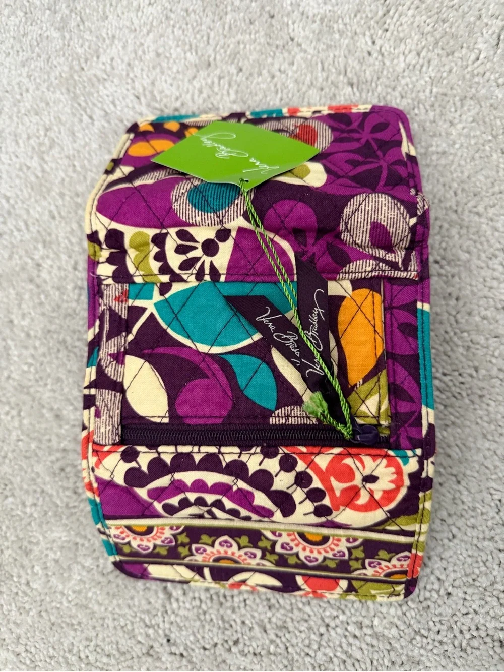 ✨NWT✨ VERA BRADLEY Quilted Floral Print Trifold Euro Wallet - Plum Crazy - Picture 3 of 4